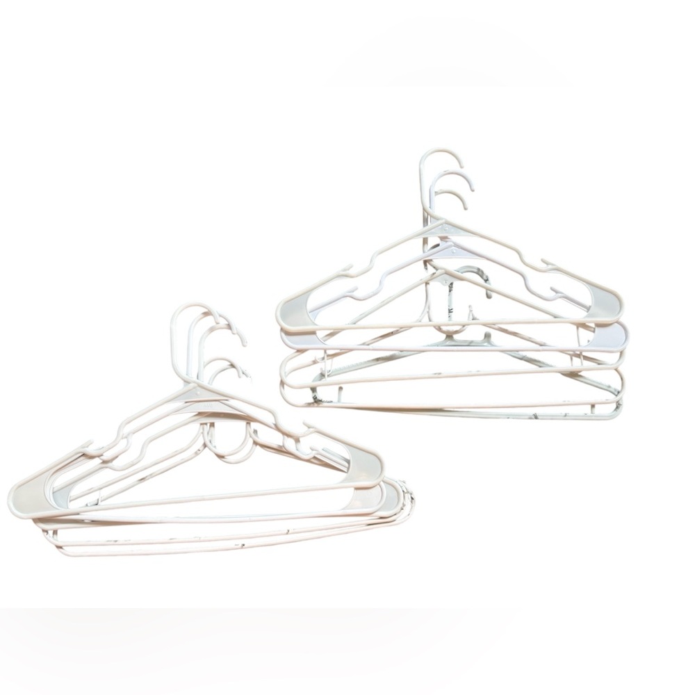 Clothes Hangers Plastics (PACK OF 30)